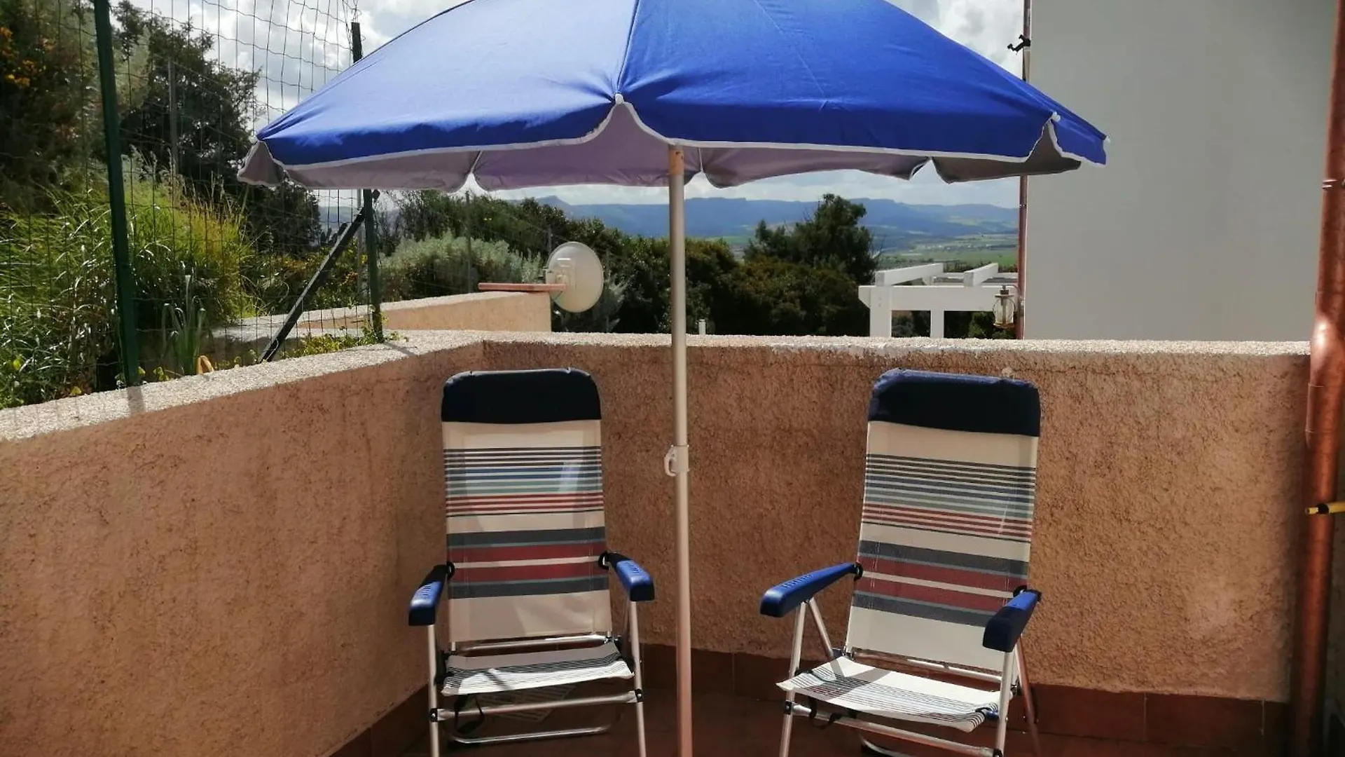 Lägenhet Appartamento Con Splendida Vista Mare Badesi